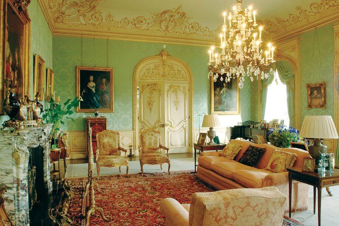 Downton Abbey & Highclere Castle Tour from London, with Oxford - Highclere Castle: the main act with State Rooms and filming rooms