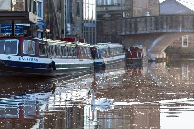 Drinks Ahoy - A Short Booze Cruise on the Leeds–Liverpool Canal