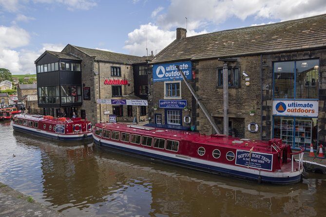 Drinks Ahoy - Stop 1 by the Wharf: A 1774 Canal Building With Cranes and Stables