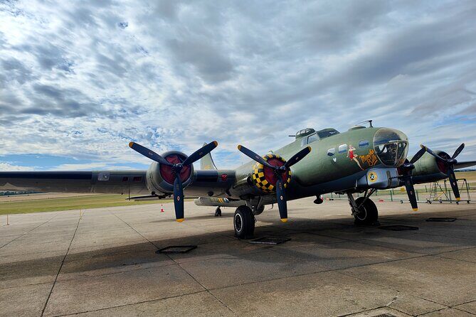 Duxford IWM Air Museum Private Car Day Trip London Hotel Pickup - Who this IWM Duxford private car trip is best for