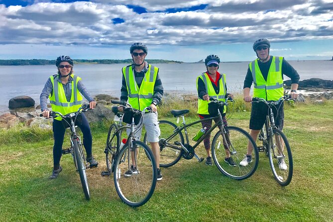 e-Bike and Bike Rentals: 7-Speed Bicycles and EBikes 3-hr Rental - Why a self-guided e-bike works so well in Portsmouth