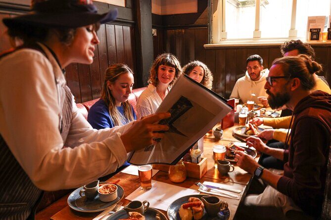 Eating London: The Heart of 'The City' Food Tour - The City of London lesson: what makes it feel different