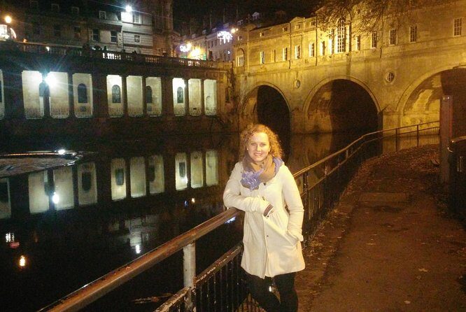 Exceptional Bath tour guide making your visit splendidly memorable. - Bath Abbey’s Saxon-to-Tudor story in under an hour of walking