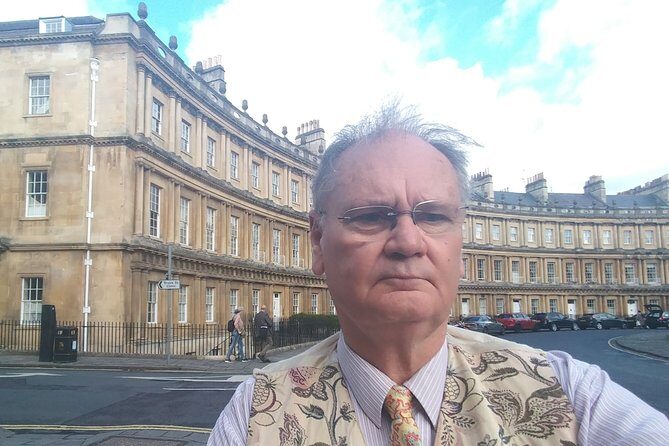 Exceptional Bath tour guide making your visit splendidly memorable. - Pulteney Bridge, the Avon, and Guildhall Market viewpoints