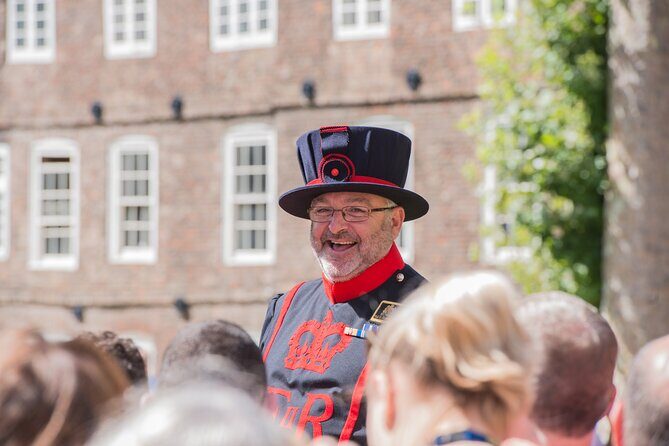 Exclusive Beefeater Meet & Greet at the Tower of London - Timing and pacing in about 1 hour 15 minutes