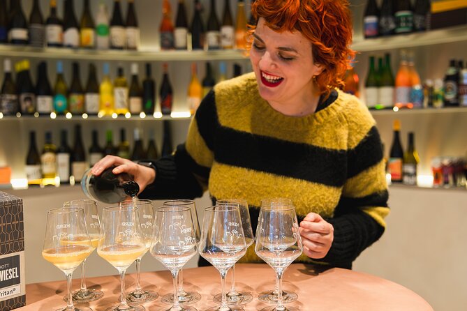 Four hour walking wine tasting tour of Manchester's best bars - Four tasting stops plus city centre sights: how the 4 hours are structured