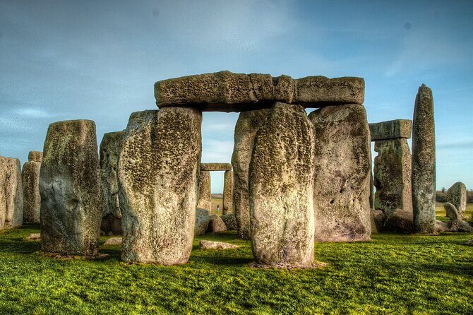 From Birmingham Stonehenge and Bath Day Tour - Getting to Stonehenge: The Ride Where Things Get Explained