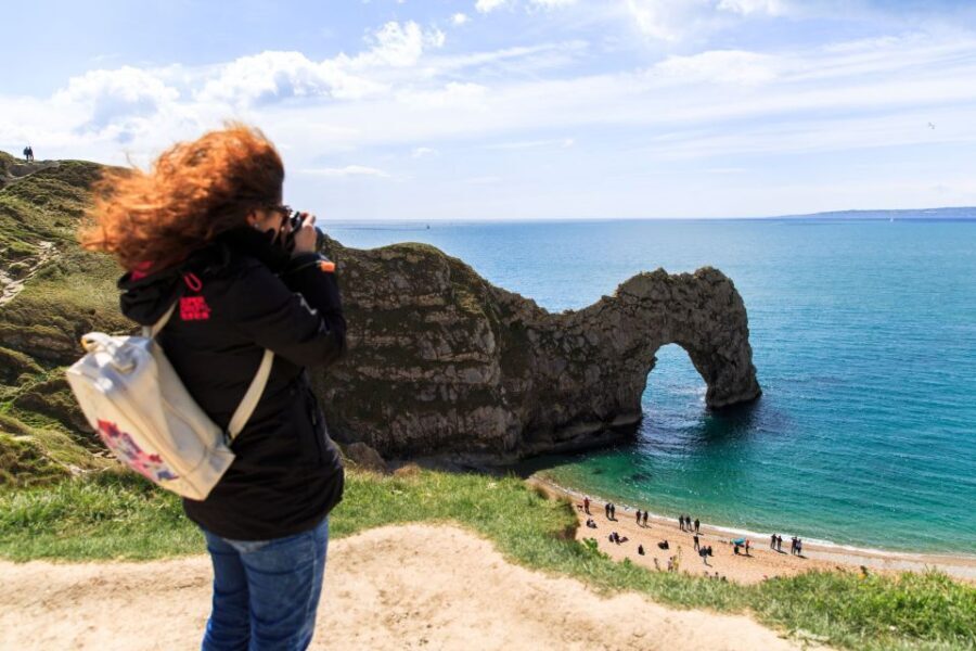 From Bournemouth: Lulworth Cove and Durdle Door Trip - Durdle Door: how the arch photo turns into an actual experience