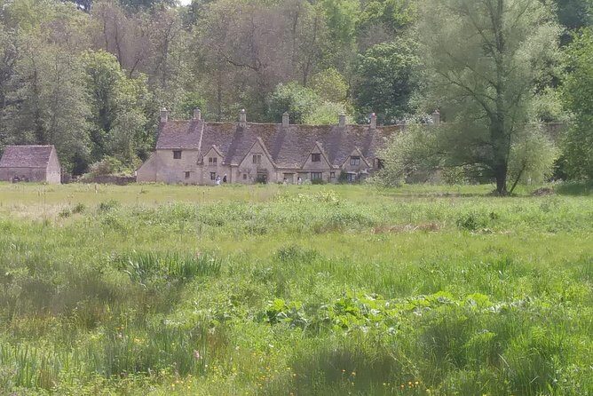 From London: Small-Group Cotswolds Villages Day Tour - Bourton-on-the-Water: riverside calm, arched bridges, and real choice