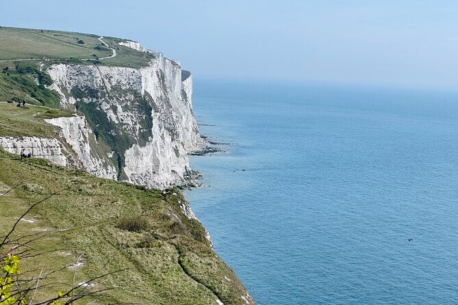 From London White Cliffs of Dover and Canterbury Private Day Trip - Getting picked up in London without the hassle