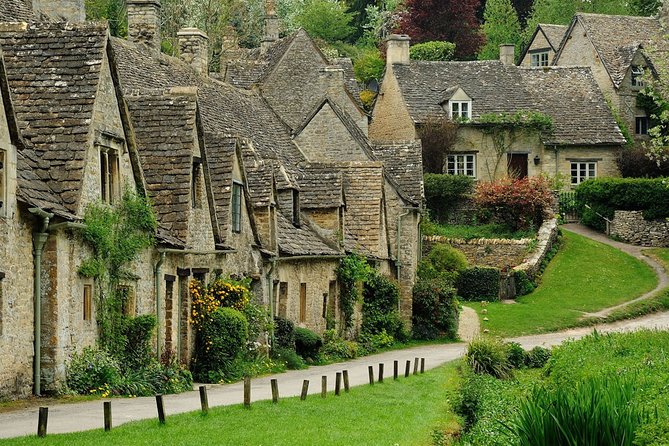 Full Day Private History Tour of the Cotswolds in a Rolls Royce - Stop 2: Bourton-on-the-Water for River Views, Antiques, and Tea