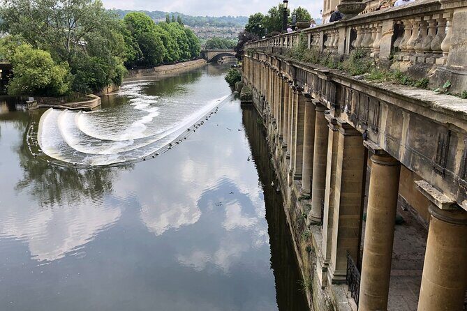 Full-Day Private Tour of Stonehenge and Bath with Pickup - The cathedral front: watching medieval Bath from outside