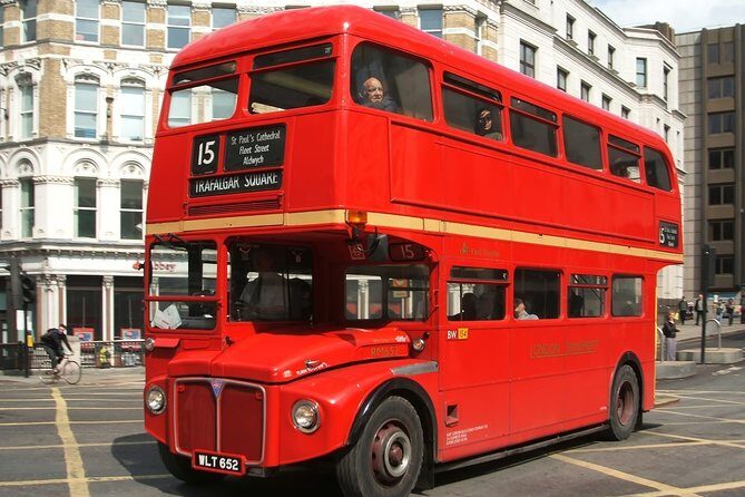 Full Day Private Walking Tour with Skip-the-Line Tower of London - Shakespeare’s Globe, Clink Prison, and Drake’s Golden Hind: quick stops with big contrasts