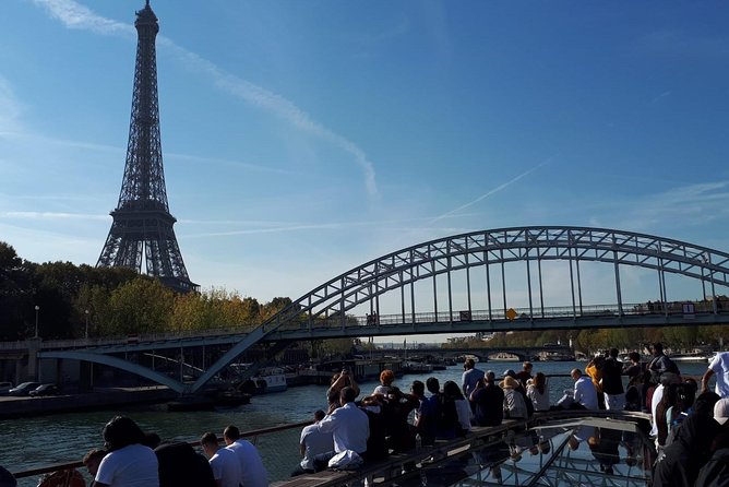 Full-Day Self-Guided Paris Tour from London by Eurostar with Seine River Cruise - When Paris gets crowded or plans change: staying in control