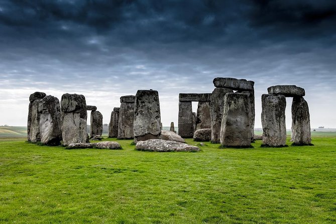 Full-Day Stonehenge and Avebury Tour from Glastonbury - Avebury Stone Circle and Silbury Hill: Sky Lore Meets Real Stops