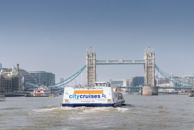 Fully Flexible Thames River Cruise - Onboard commentary: hearing the story (live, funny, and in English)