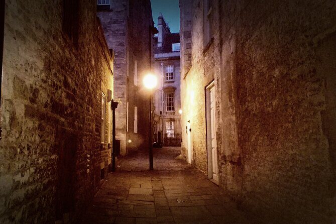 Fully Guided Bath Ghost Tours - Queen Street and Gin Alley: two haunted pubs and a post-tour drink plan