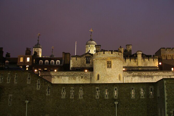 Ghastly Ghost Walking Tour in London - Safety and comfort: how to pack for a London night walk