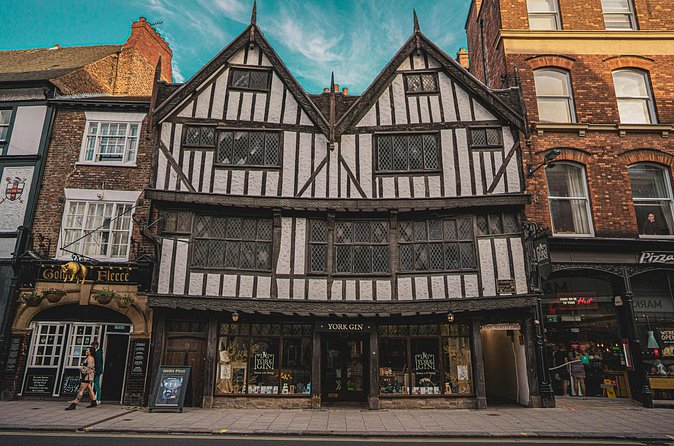 Ghosts and Ghouls Haunted York Self Guided Audio Tour - Stonegate and That Haunted-Pub Challenge