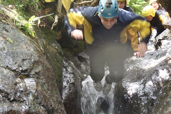 Ghyll Scrambling Water Adventure in the Lake District - Instruction Style: Why Guides Like Andy, Woody, and Adam Matter