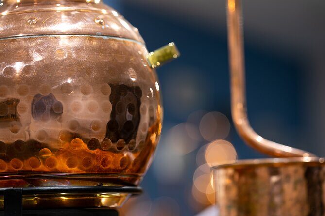 Gin Making Experience - Gin Nest in Devon: a one-off gin bottle you can take home