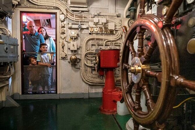Go On-Board HMS Belfast & See London's 30+ Sights Tour - A 6-Hour London Walk That Ends at a Real WWII Battleship