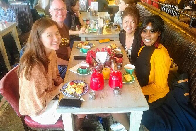 Greenwich Private Food Tour - Stop 1 in Greenwich: local cafes and classic + international bites