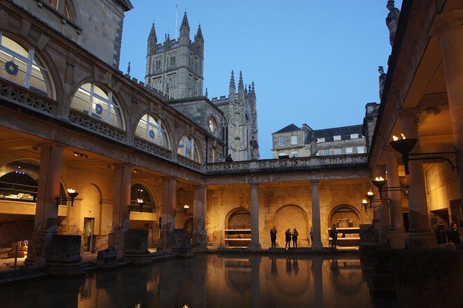 Guided tour to Bath & Stonehenge from Cambridge by Roots Travel. - One-Day Rhythm: How Cambridge to Stonehenge and Bath Works