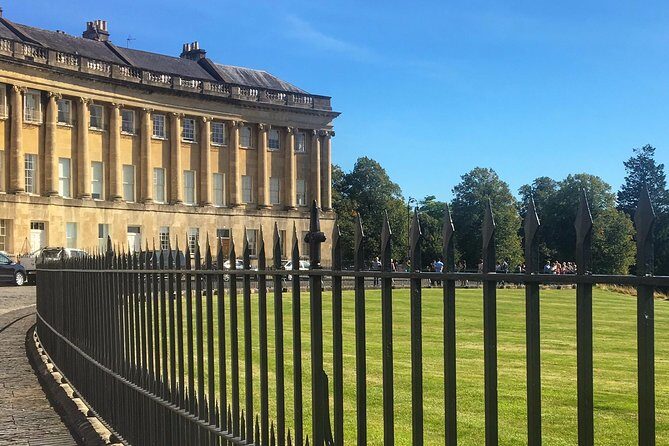 Guided tour to Bath & Stonehenge from Cambridge by Roots Travel. - FAQ