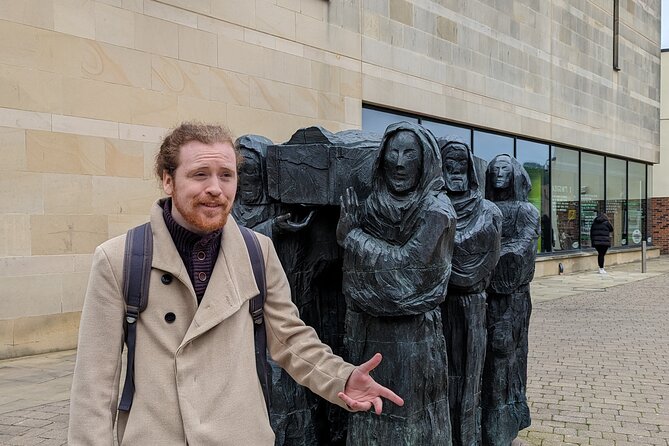 Guided Walking Tour of Durham & its Infamous Characters - Framwellgate Bridge and Silver Street: Dick Whittington and a Seagull Warning