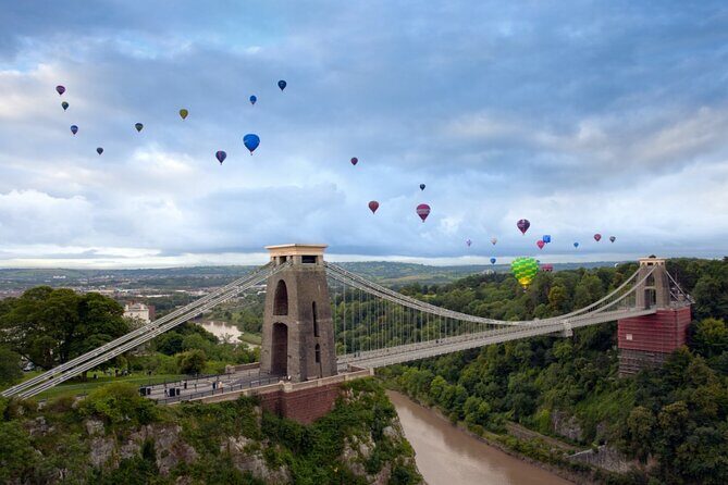 Guided Walking Tour Suspension Bridge Clifton Splendour & City. - Frogmore Street: Banksy, the Old Pub Story, and Living City Vibes