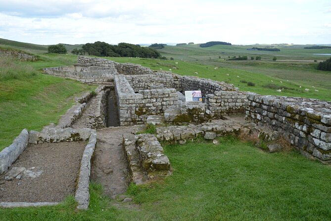 Hadrian's Wall: A Self-Guided Audio Tour along the Ruins - Housesteads (Vercovicium) and Hadrian’s Wall: why this fort matters