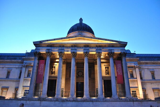 Half-Day Private Chauffeur-Driven Tour of London - Buckingham Palace outside and Trafalgar Square without wasting daylight