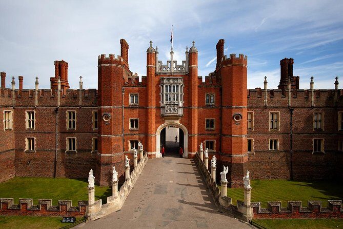 Hampton Court Palace Entrance Ticket - Inside Hampton Court: Henry VIII, the Great Hall, and the State Rooms