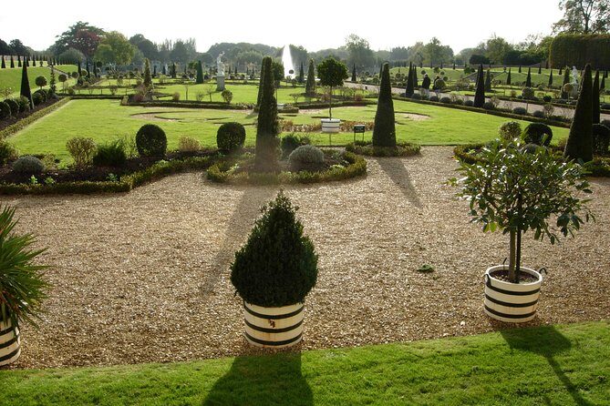 Hampton court palace private tour from London - Why this private Hampton Court setup feels easier than DIY