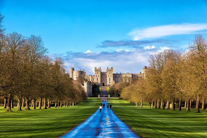 Hampton Court Palace & Windsor Castle Private Car Tour from London - Your guide setup: driver-guide vs separate guide