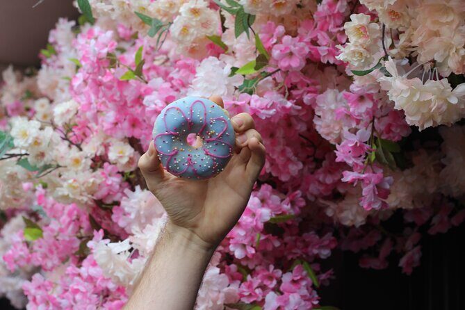 Handcrafted Donuts & Tea: Brighton's Artisan Sweet Treat Tour - Meet-up area at 25 Ditchling Road: what to expect