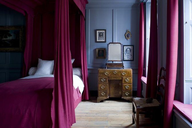 Handel Hendrix House General Admission - The Hendrix flat on the third floor: 60s London in period form