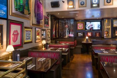 Hard Rock Cafe London Old Park Lane with Set Menu for Lunch or Dinner - Priority seating in London: avoiding the two common problems