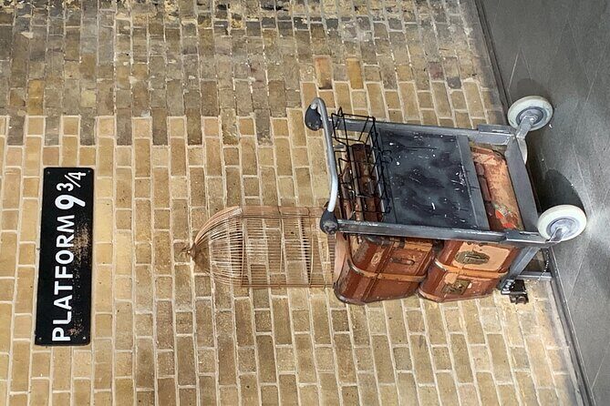 Harry Potter Black Taxi Private Tour of London with Hotel Pickup - The best fit: who should book this Harry Potter taxi tour