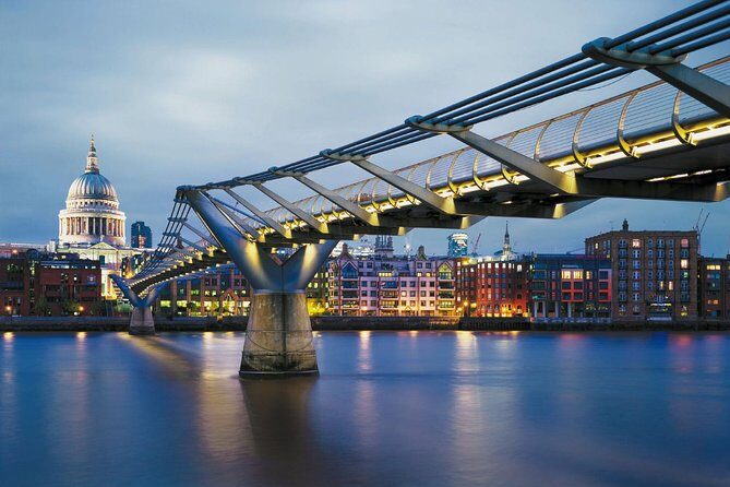 Harry Potter Filming Locations: Private Black Cab Tour in London - Pickup, timing, and the fast-photo reality check