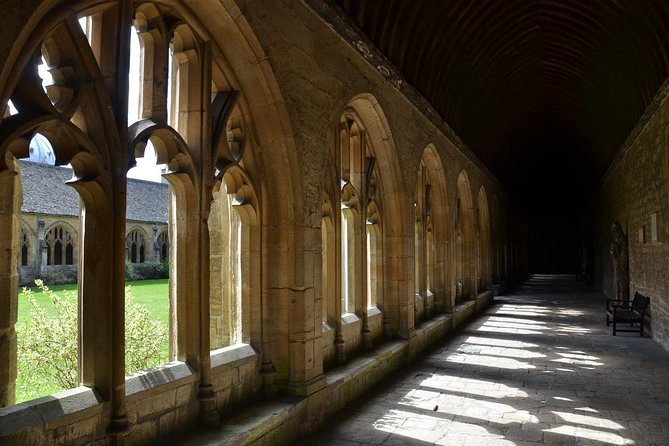 Harry Potter Walking Tour of Oxford Including New College - Blackwell’s Bookshop: the muggle version of Flourish and Blotts