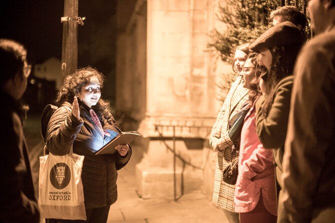 Haunted Oxford Tour - by Uncomfortable Oxford™ - Meeting at Martyrs’ Memorial: How the 1h15 Plan Works