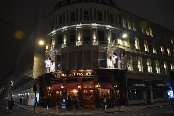 Haunted Pub Tour of London - A Haunted Pub Tour of London that feels more like storytelling than a show