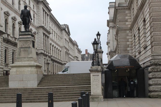 Heathrow Airport to Central London Private Round Trip Transfer - Return Trip Planning: Avoiding Road-Works Stress on the Way Back