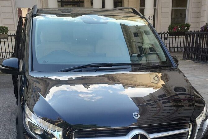 Heathrow Airport to Central London Private Transfers - Hotel drop-off in Central London: door-to-door means the right entrance