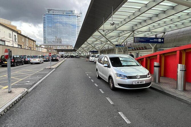 Heathrow Airport to/from London - Private with Meet & Greet - Price and Value: Is $162.27 for Two Worth It?