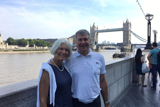 Heathrow Layover Experience: Private Full-Day Black Cab Tour - How the driver-guide turns the route into a real tour