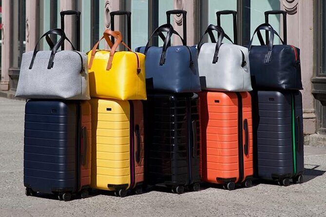 Heathrow to London City Centre – Premium Chauffeur Transfer - The Ride Itself: Door-to-Door, With WiFi and Water