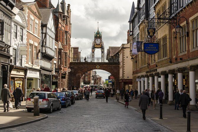 Hello Chester! Private Walking Tour - Chester City Walls: the Roman period stretch you can actually walk